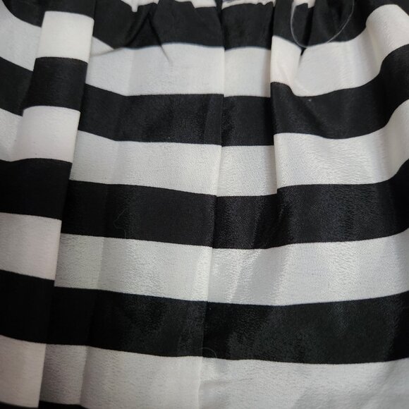 Sweet Rain Striped Black and White Skirt - Size L - Picture 6 of 8